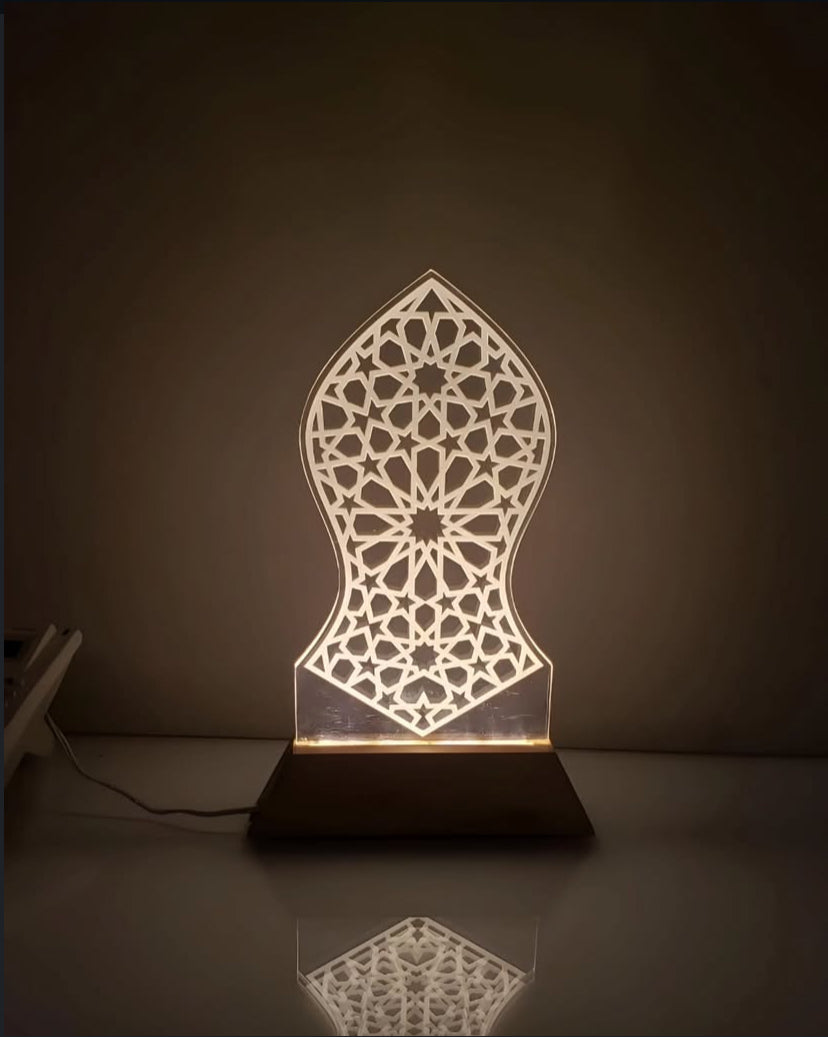 Nalain Pak Crafted Lamp